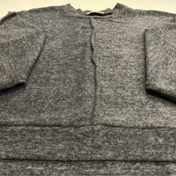 Zenana Outfitters Charcoal Gray Fleece Sweatshirt, size L/XL - Picture 2 of 5